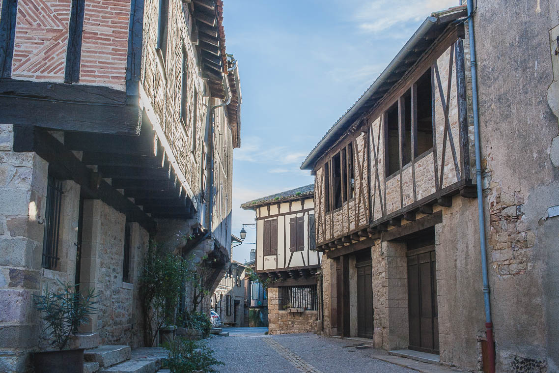 puycelsi beau village france tarn